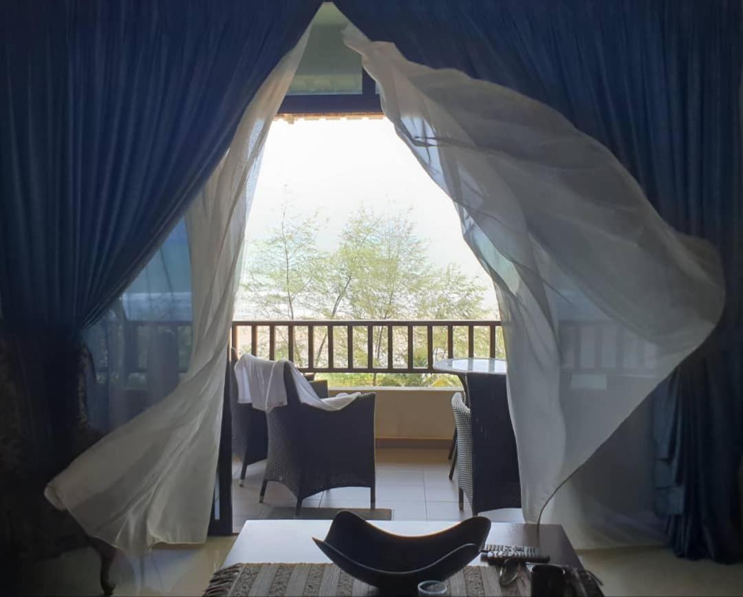 Samsuria Beach Resort & Residence Cherating Ngoại thất bức ảnh
